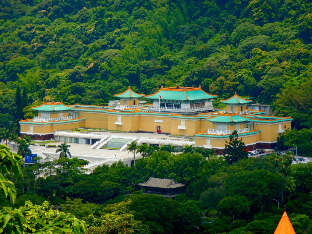 9 Things to do in Taipei - National Palace Museum
