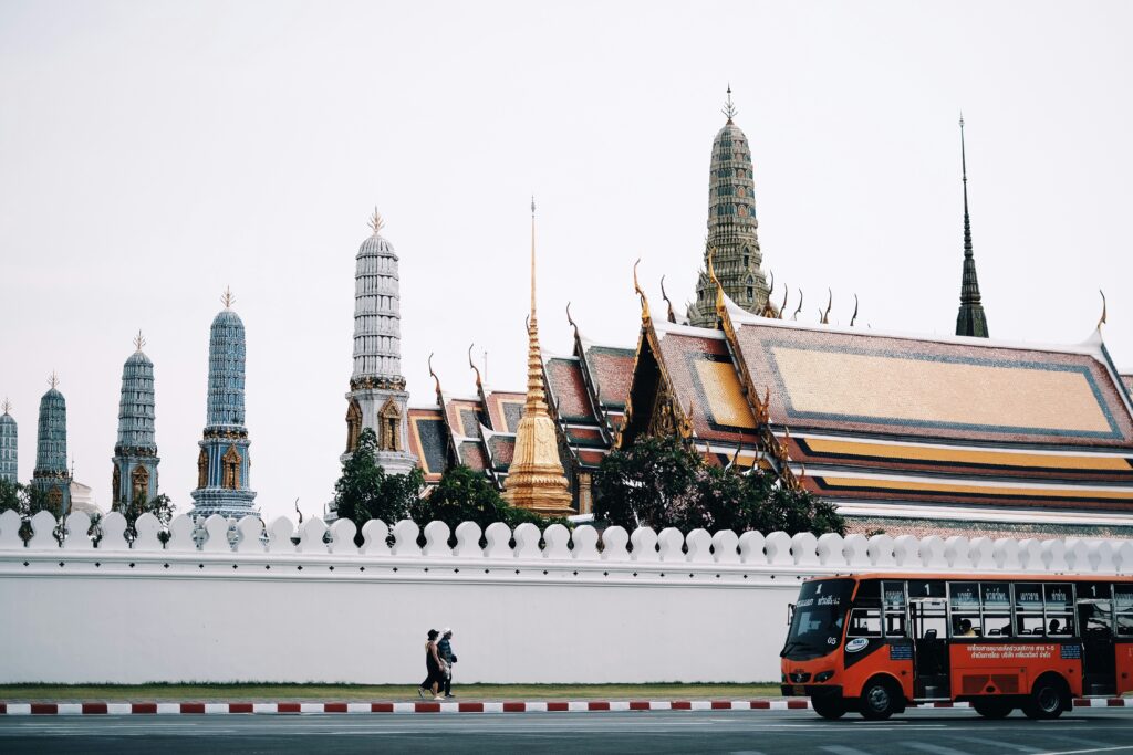 Best 8 Places to Visit in Bangkok - the grand palace