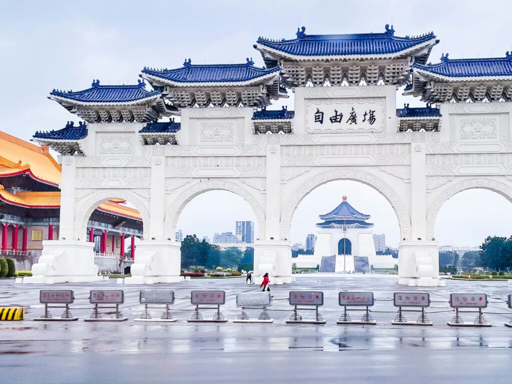 9 Things to do in Taipei - Chiang Kai shek Memorial Hall
