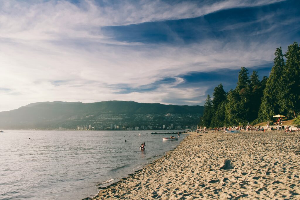 Top Things to Do in Vancouver for Young Adults - Stanley Park